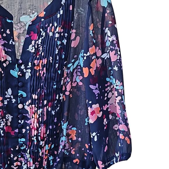 A.N.A. navy blue floral top Size LP - Picture 5 of 12